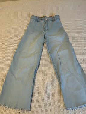 Zara Light Blue Wide-Leg Jeans with Frayed Hem Girls Denim